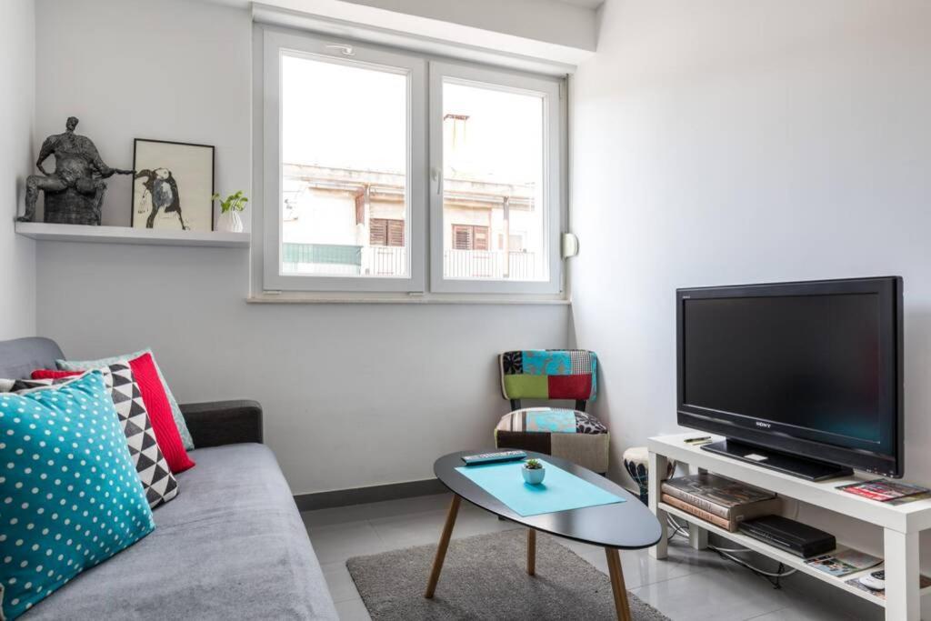 Banana Split Youth Apartment ภายนอก รูปภาพ