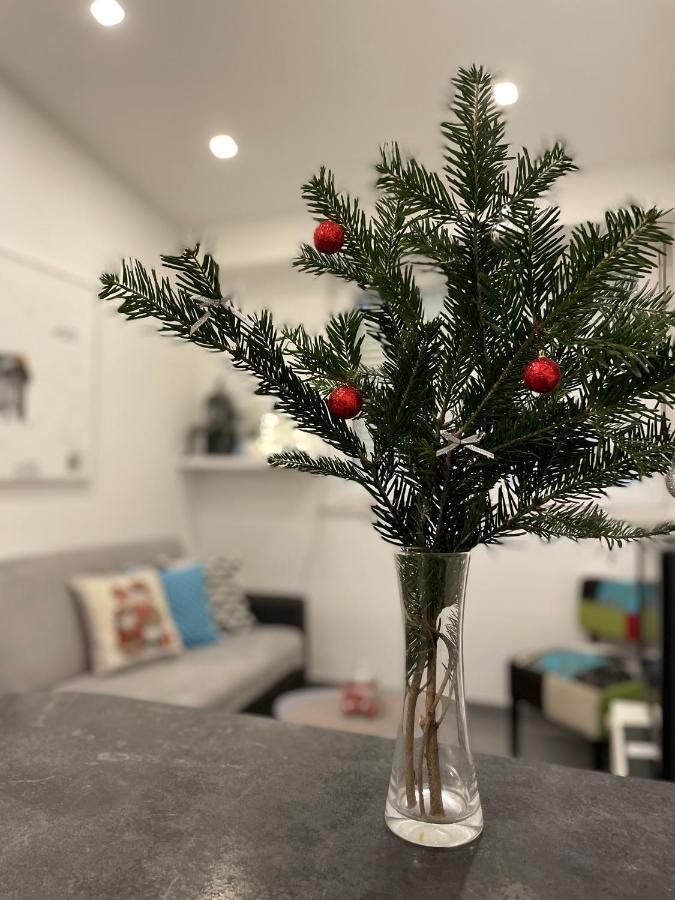 Banana Split Youth Apartment ภายนอก รูปภาพ